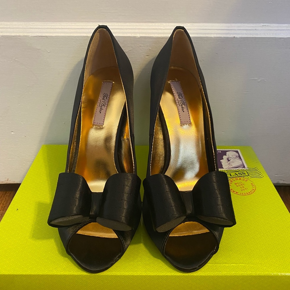 Ted Baker London Peep Toe Heels